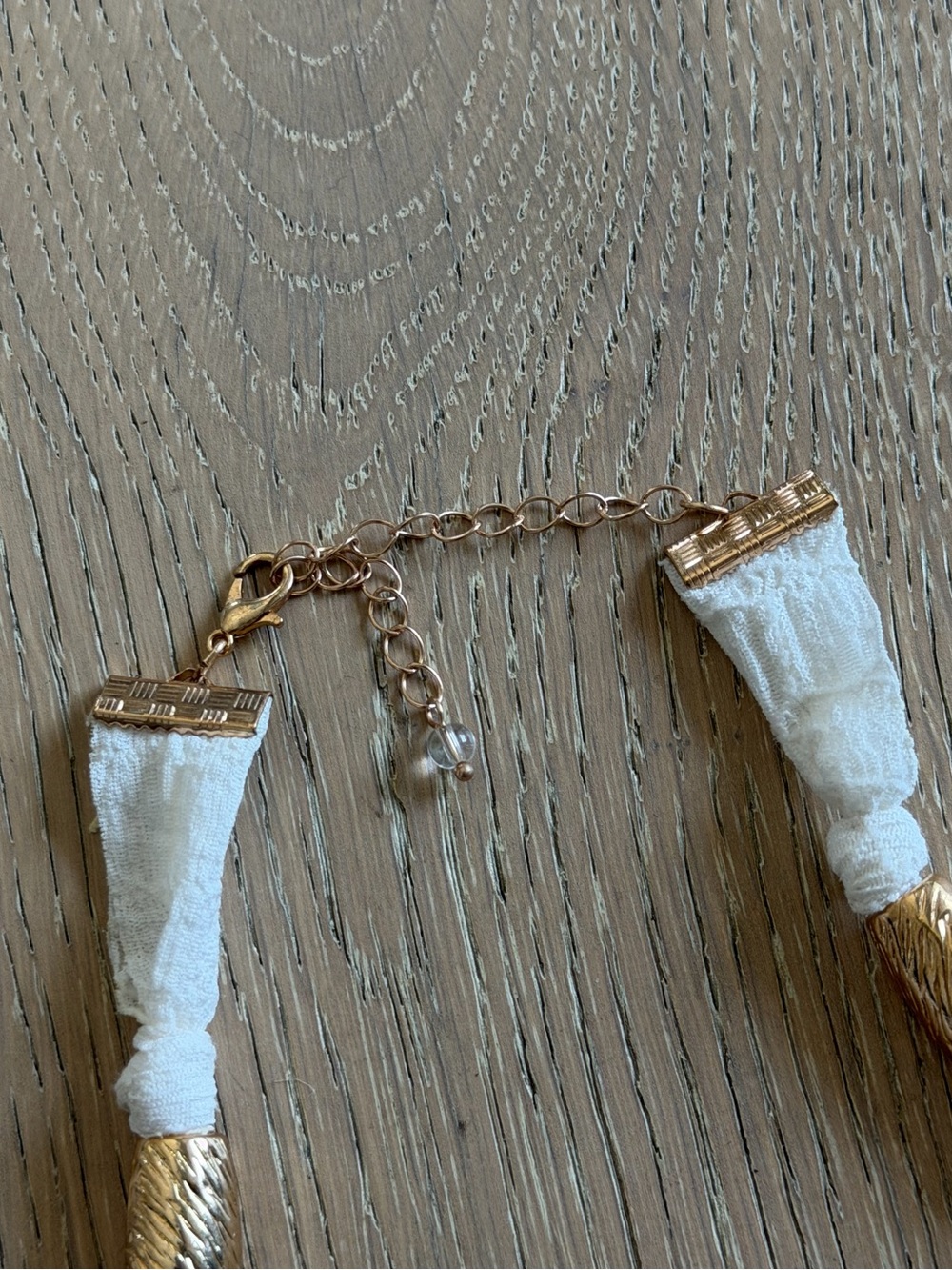 Universal Thread Trim and Starfish Charm Necklace - Picture 5 of 6